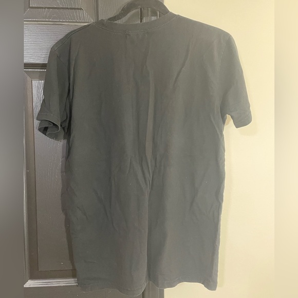 Black Tee with a similar CDG logo (heart) - Picture 2 of 2